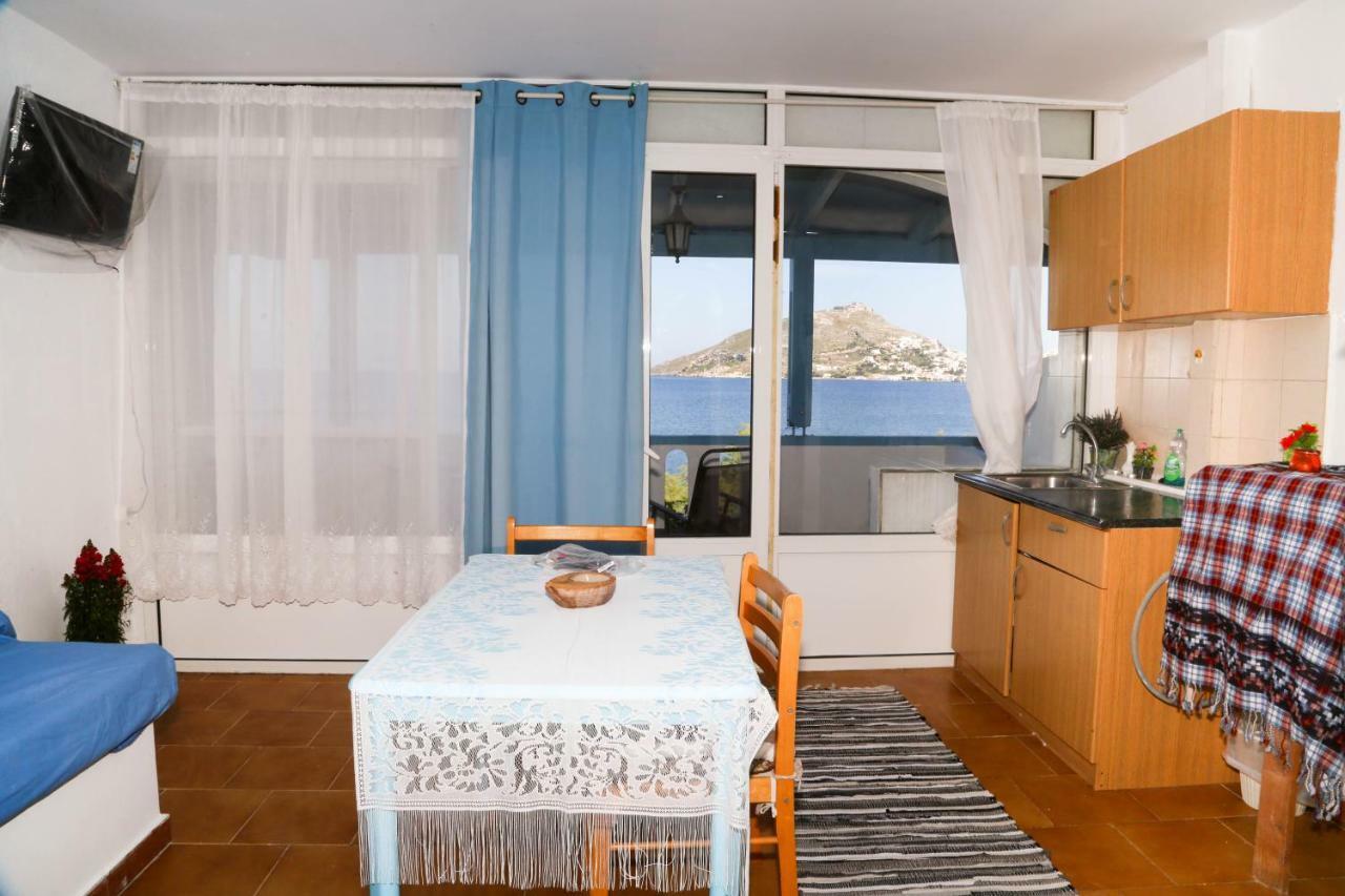 Tony'S Rooms Alinda  Bagian luar foto