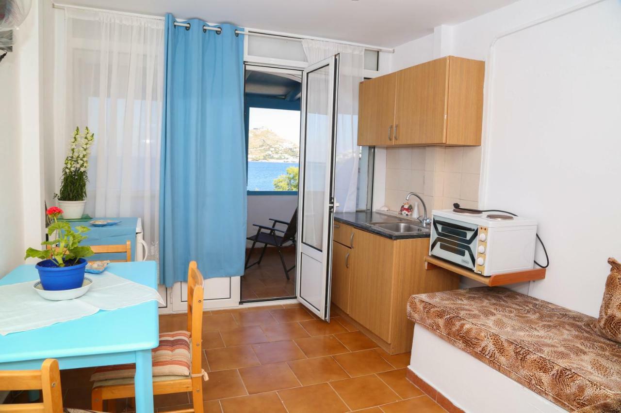 Tony'S Rooms Alinda  Bagian luar foto