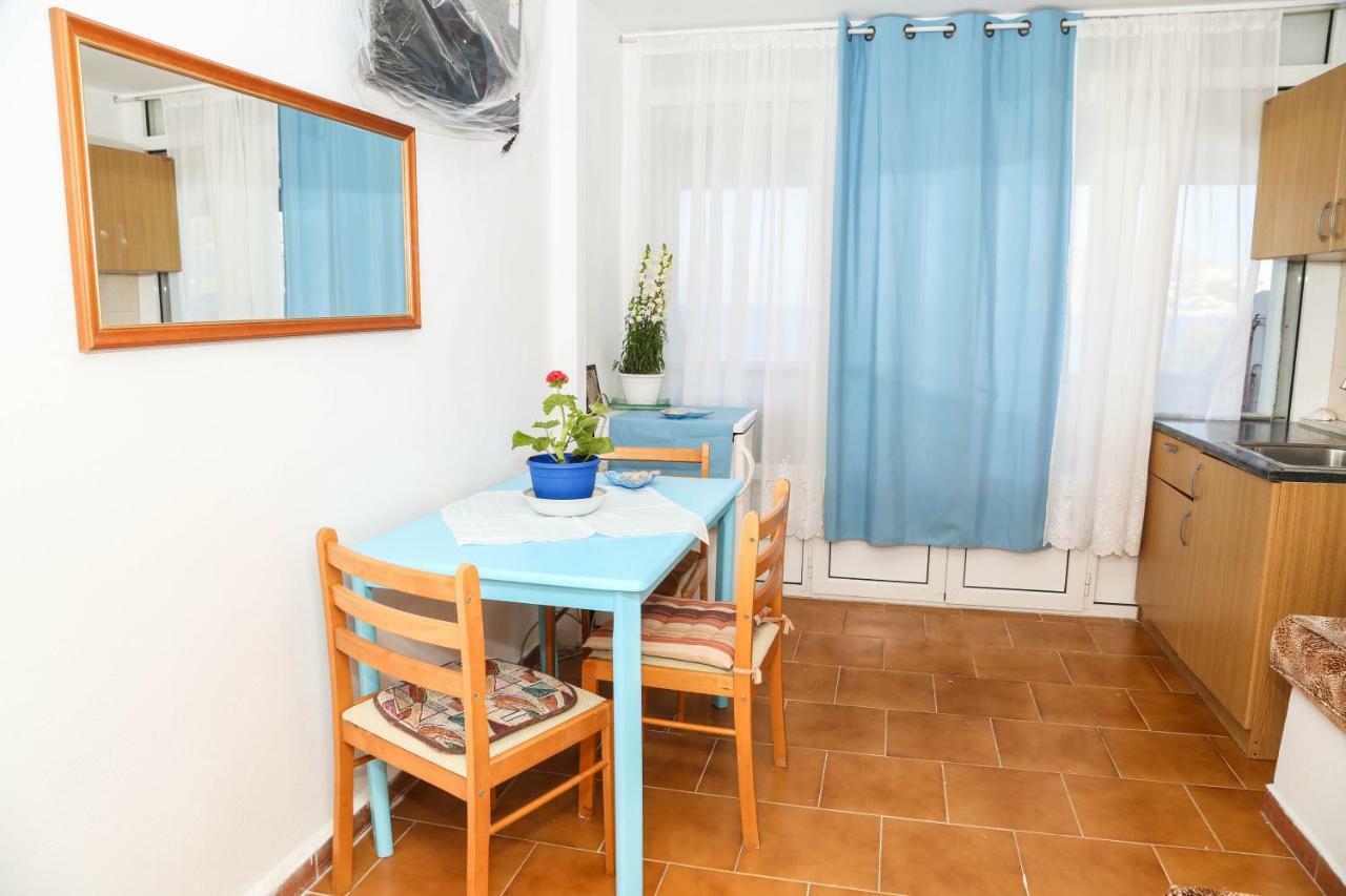 Tony'S Rooms Alinda  Bagian luar foto
