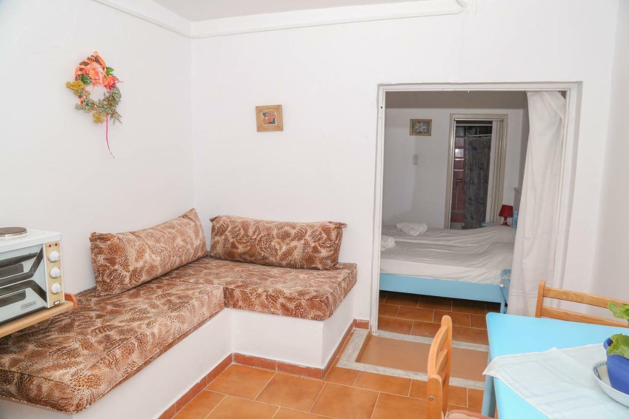 Tony'S Rooms Alinda  Bagian luar foto