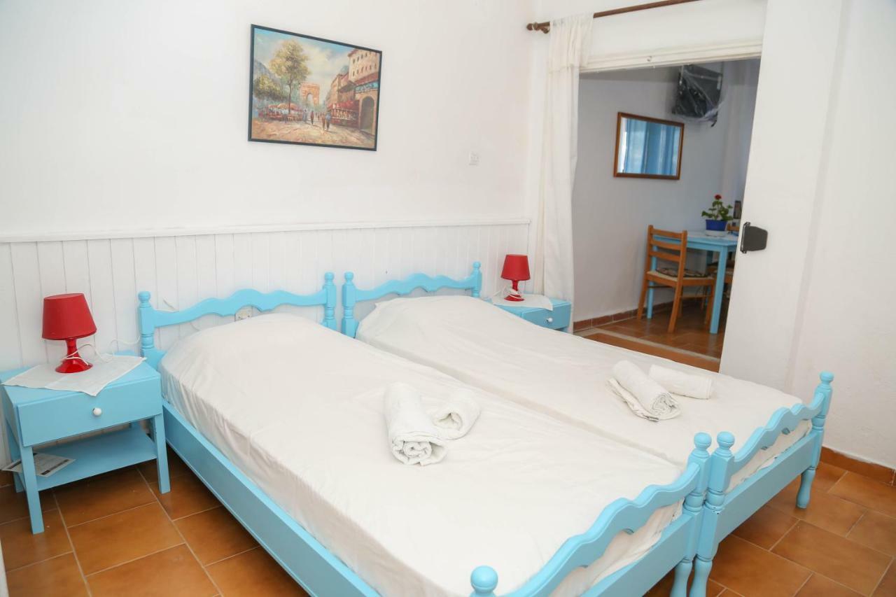 Tony'S Rooms Alinda  Bagian luar foto
