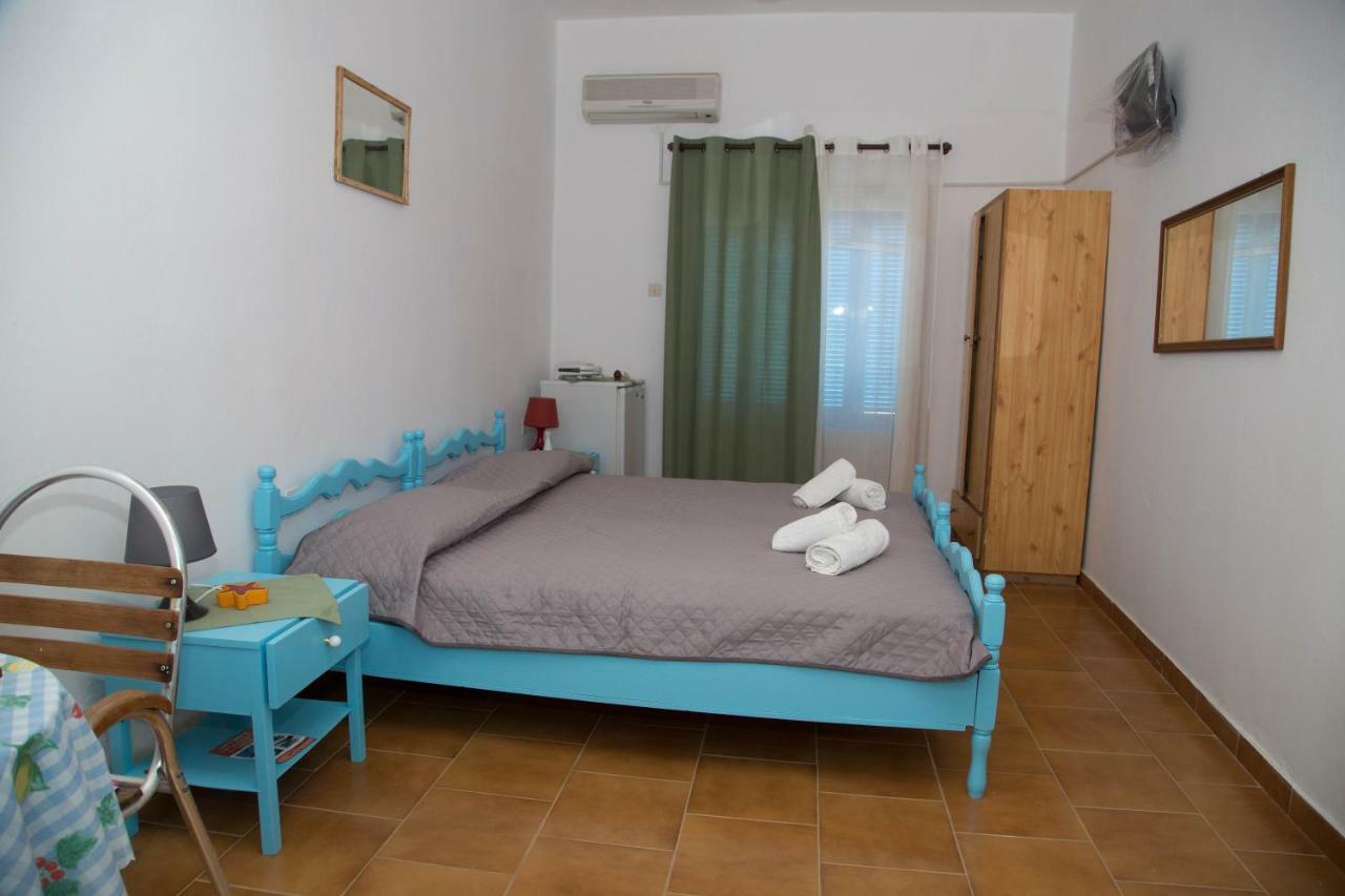 Tony'S Rooms Alinda  Bagian luar foto